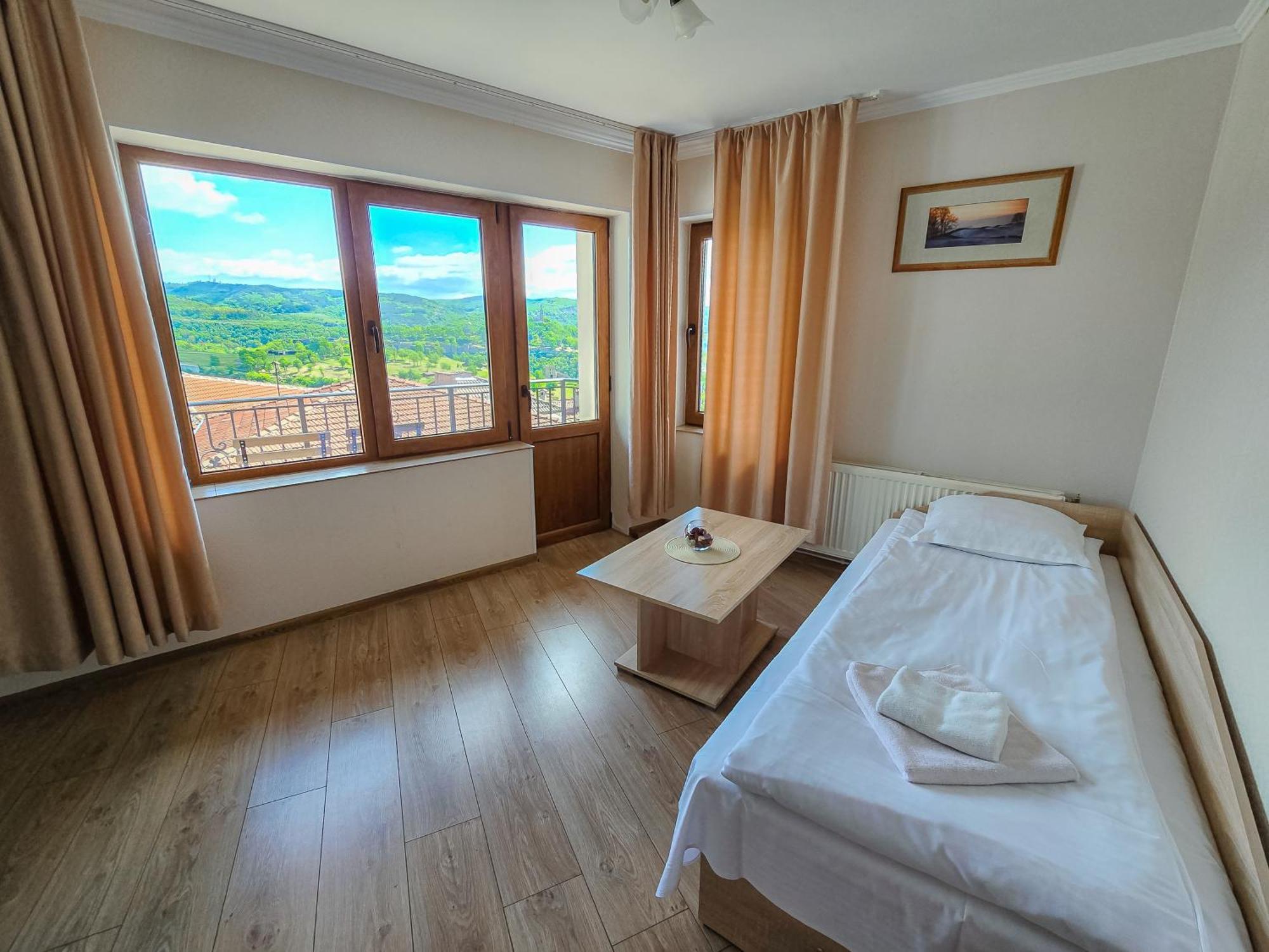 Family Hotel "Slavianska Dusha" Veliko Tarnovo Buitenkant foto