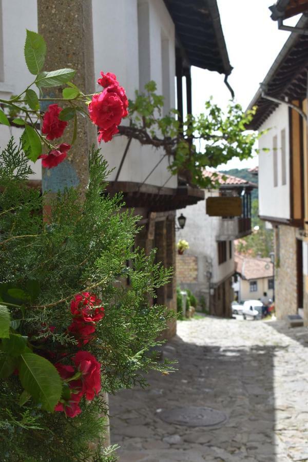 Family Hotel "Slavianska Dusha" Veliko Tarnovo Buitenkant foto