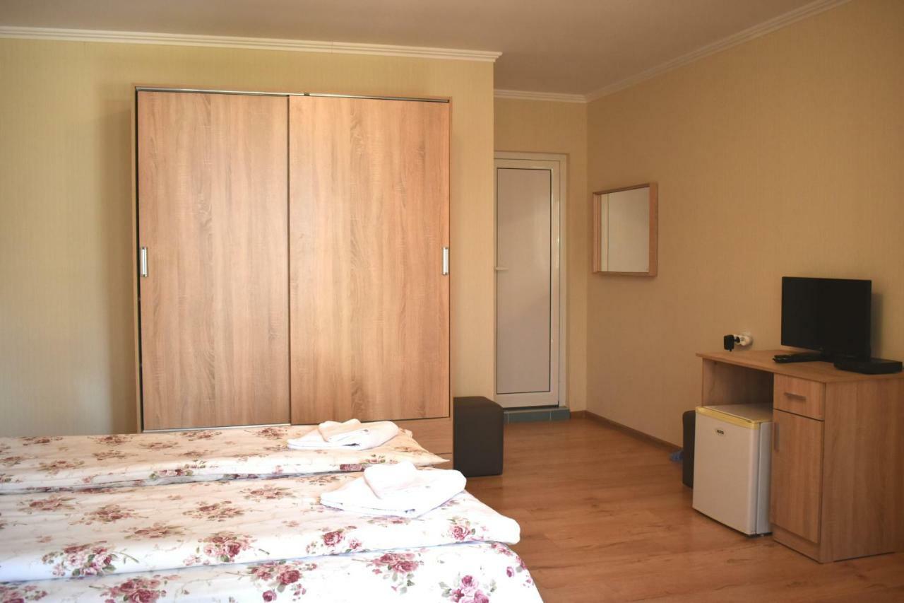 Family Hotel "Slavianska Dusha" Veliko Tarnovo Buitenkant foto